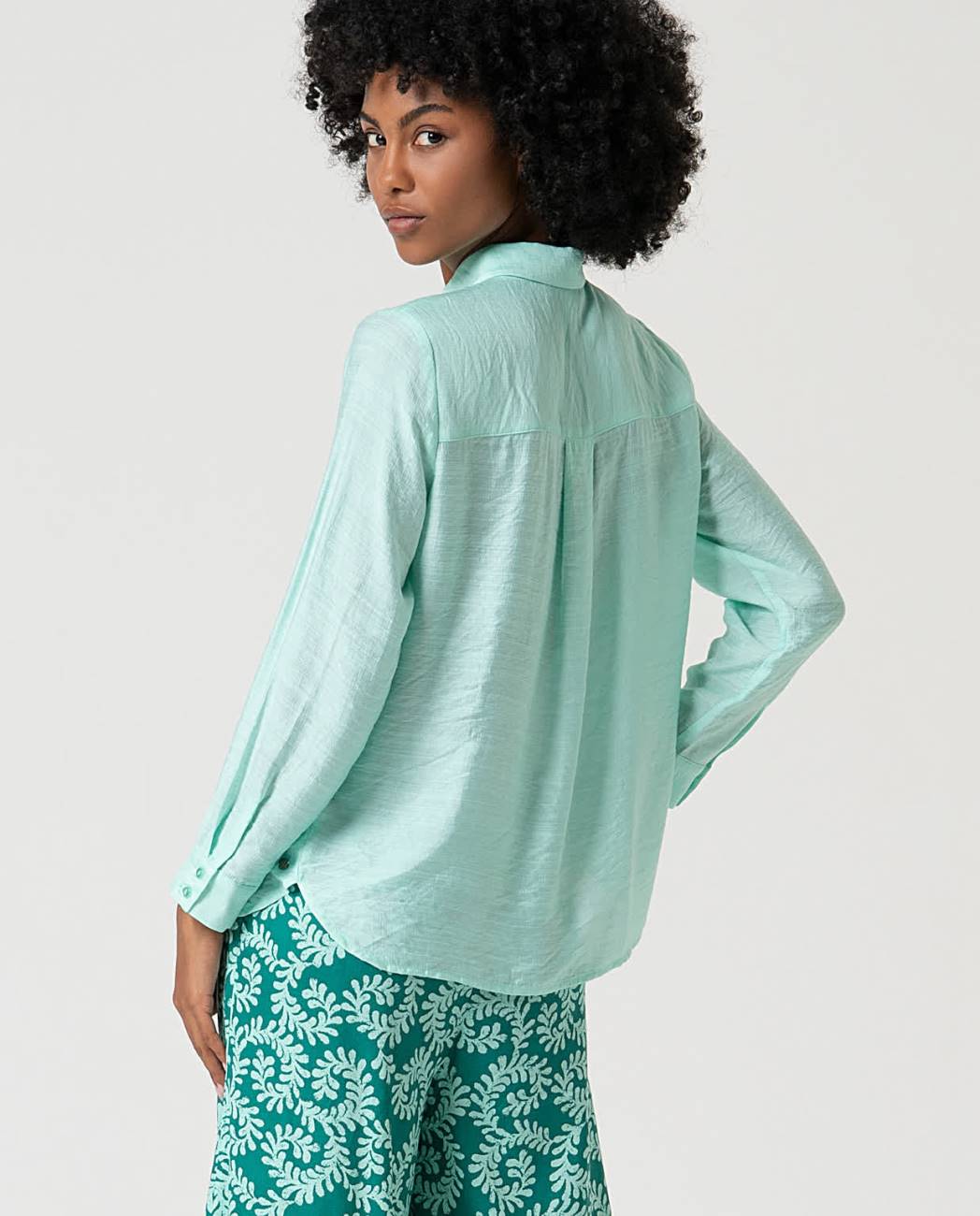 Camisa Surkana verde claro