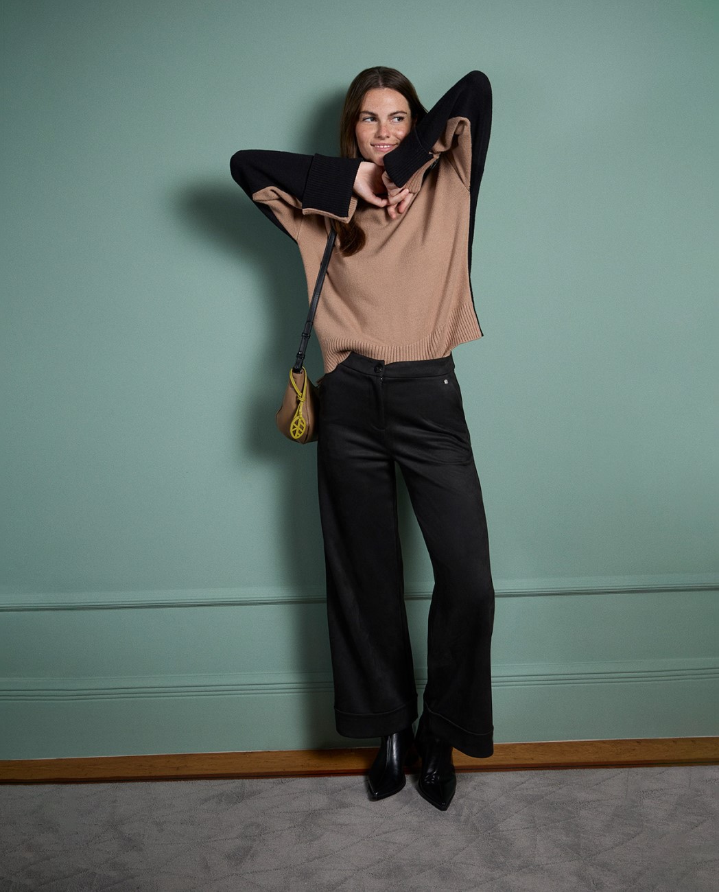 Pantalon negro Surkana